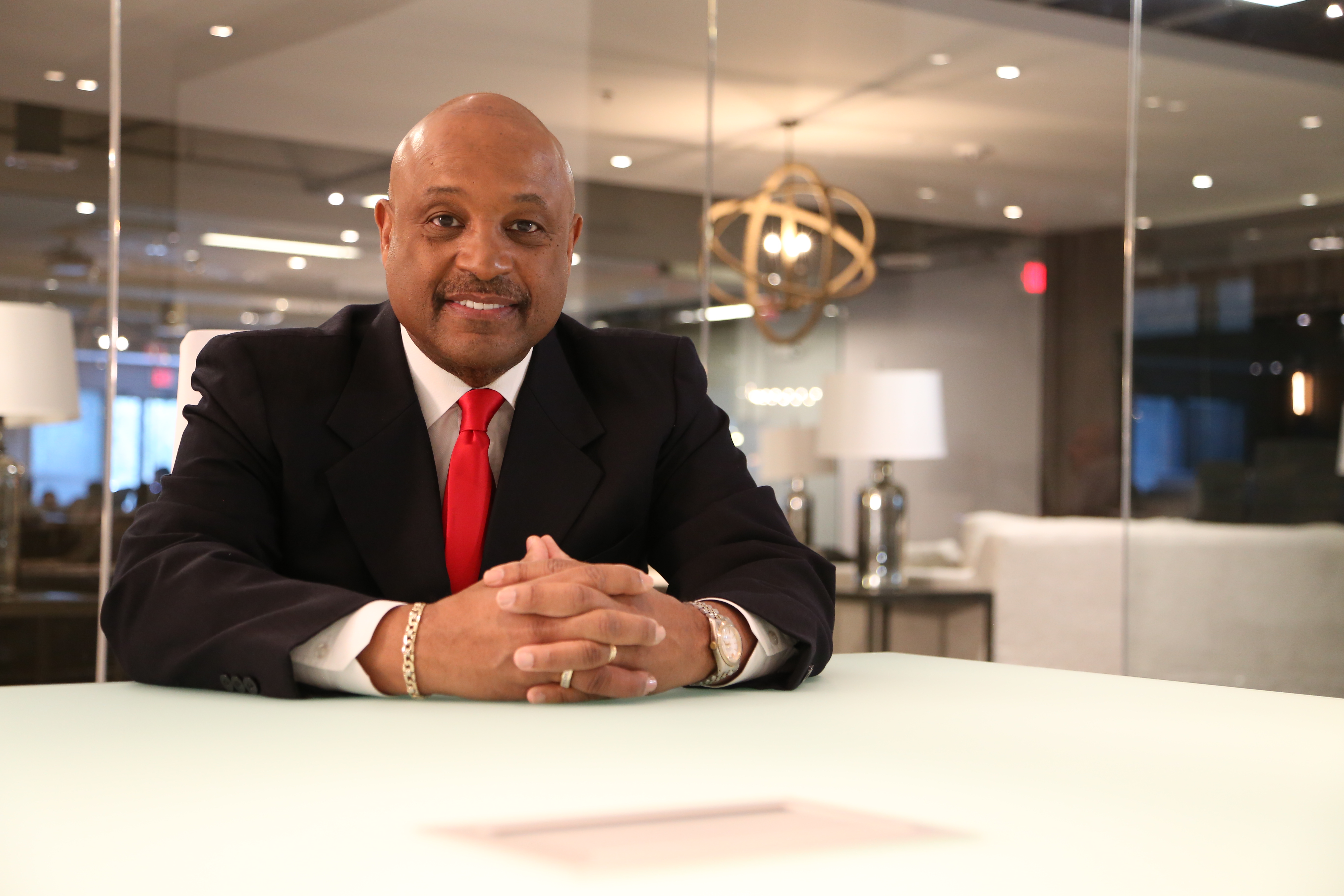 Willie Jolley Power Shot Desk 2